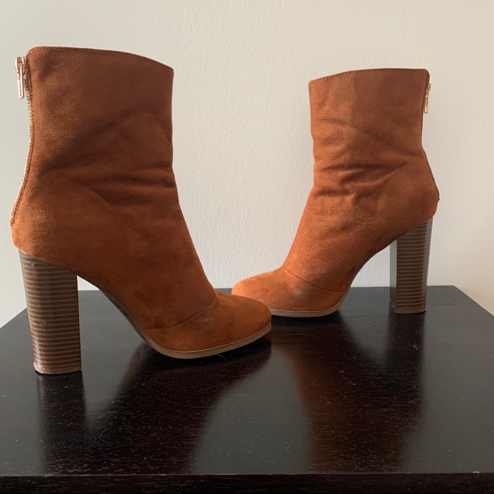 Cognac Boot Block Heel - Picture 4 of 8